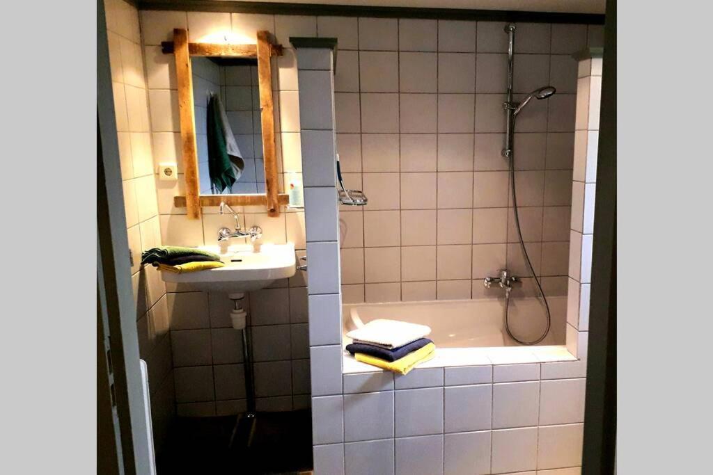 Logeren Op De Thoolse Parel Vakantiehuis Stavenisse Luaran gambar